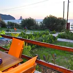 Vakantiehuis Beachfront House Eftichia Agios Gordios (Corfu)