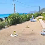 Ferienhaus Beachfront House Eftichia *