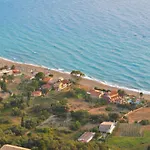 Vakantiehuis Beachfront House Eftichia