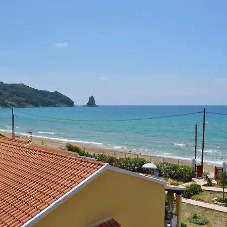 Beachfront House Eftichia *