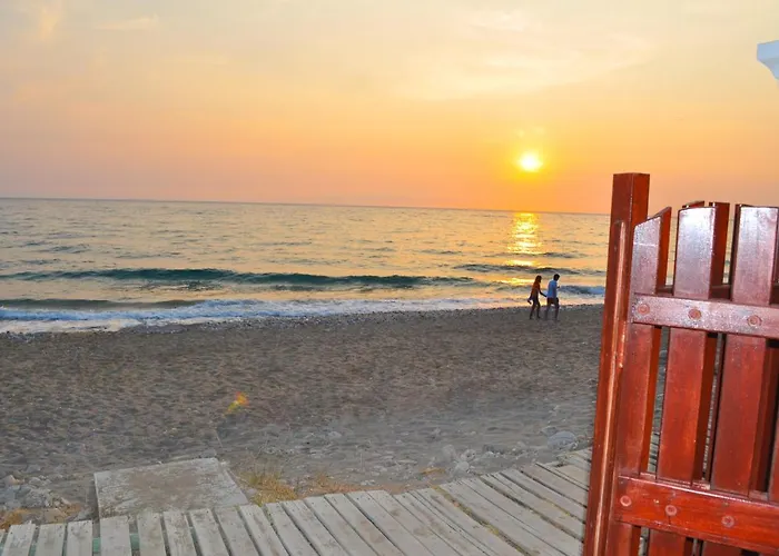 Beachfront House Eftichia