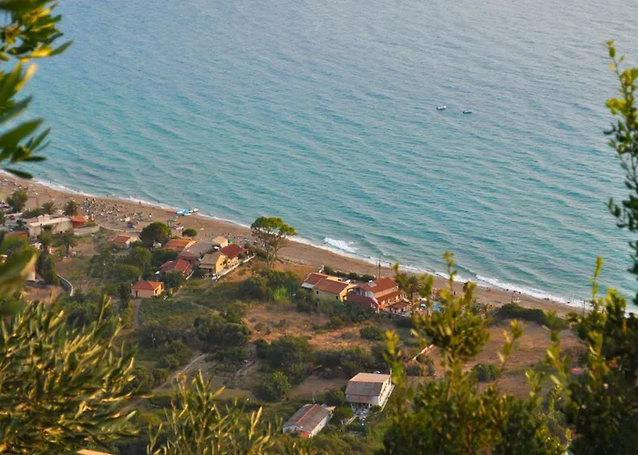 Beachfront House Eftichia *