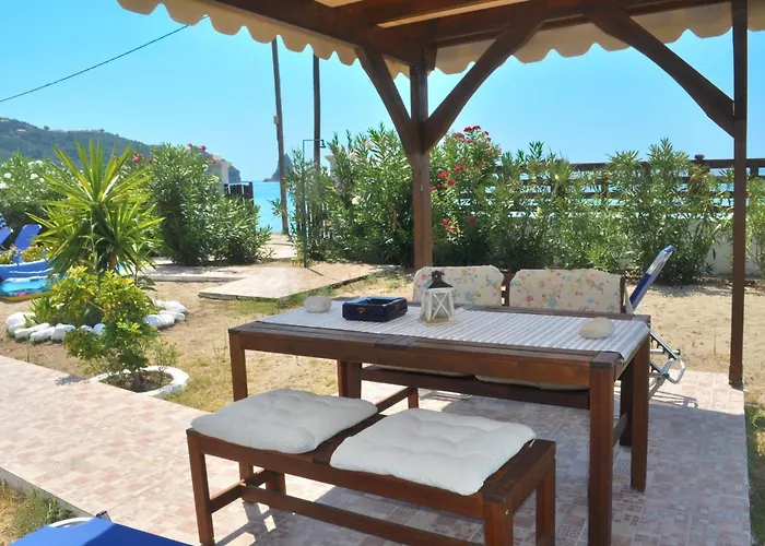 Beachfront House Eftichia * Agios Gordios (Corfu)